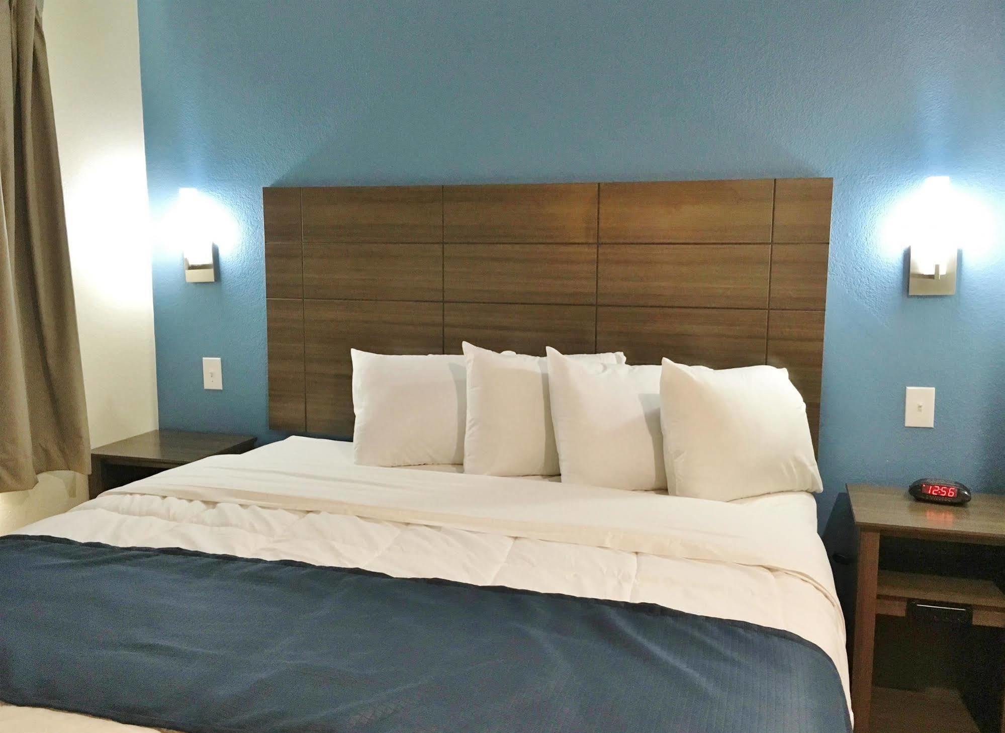 Americas Best Value Inn Decatur Esterno foto